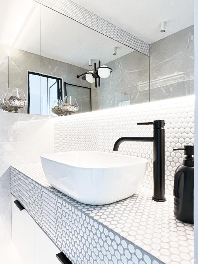 Stylowy Apartament Przy Metrze 바르샤바 외부 사진